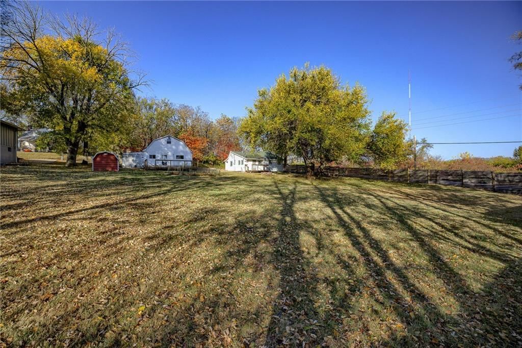 301 NE Cookingham Drive — photo 25