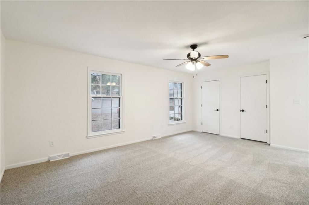 8735 Lafayette Avenue — photo 15