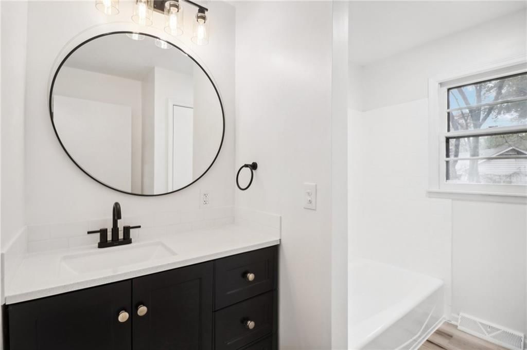 8735 Lafayette Avenue — photo 20