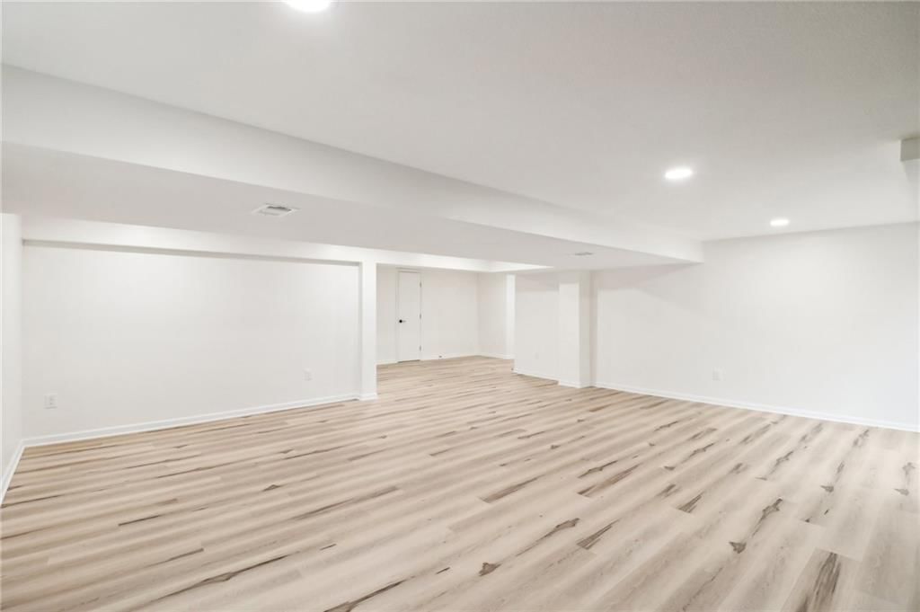 8735 Lafayette Avenue — photo 22