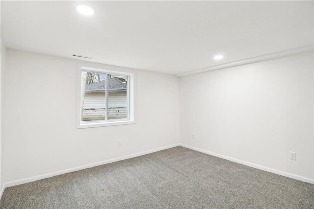 8735 Lafayette Avenue — photo 28
