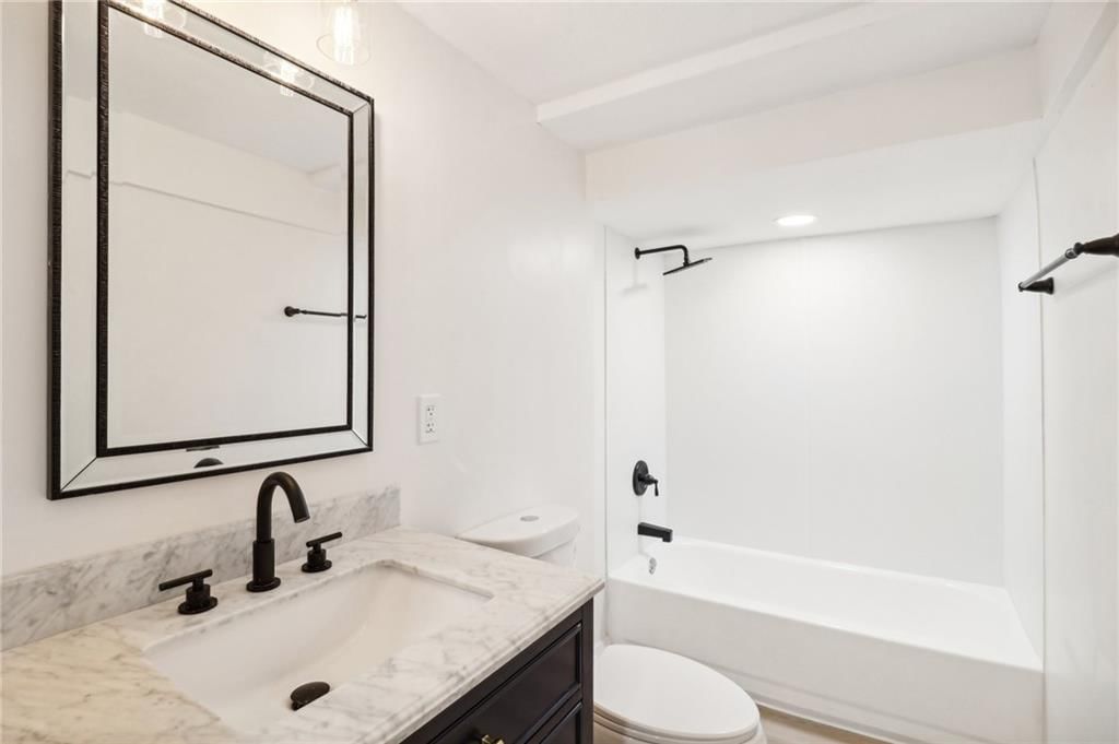 8735 Lafayette Avenue — photo 29