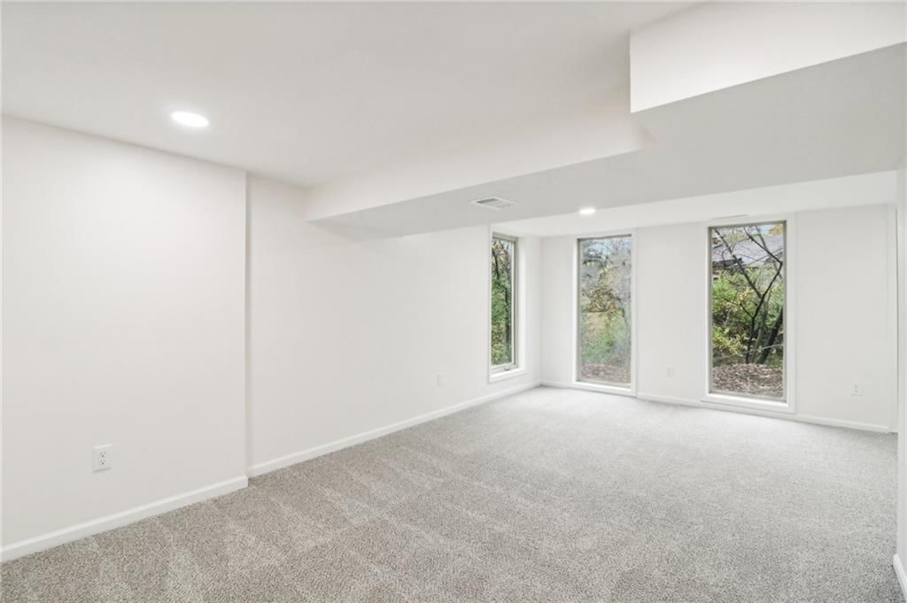 8735 Lafayette Avenue — photo 30
