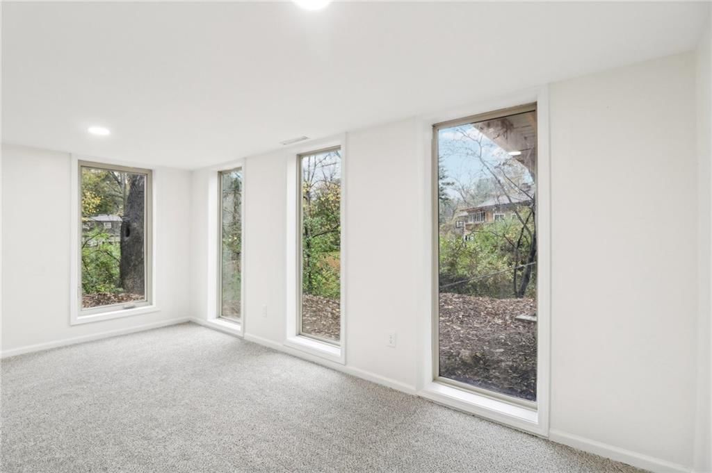 8735 Lafayette Avenue — photo 31