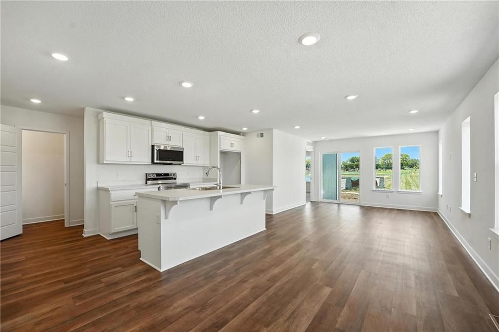8701 SW Edgewater Drive — photo 6