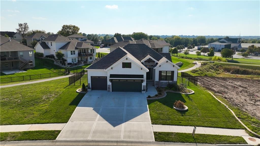 4716 NE Jamestown Drive — photo 33