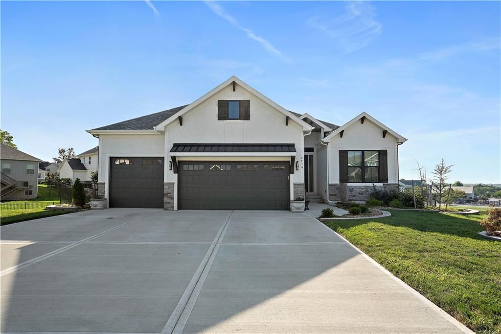 4716 NE Jamestown Drive — photo 34
