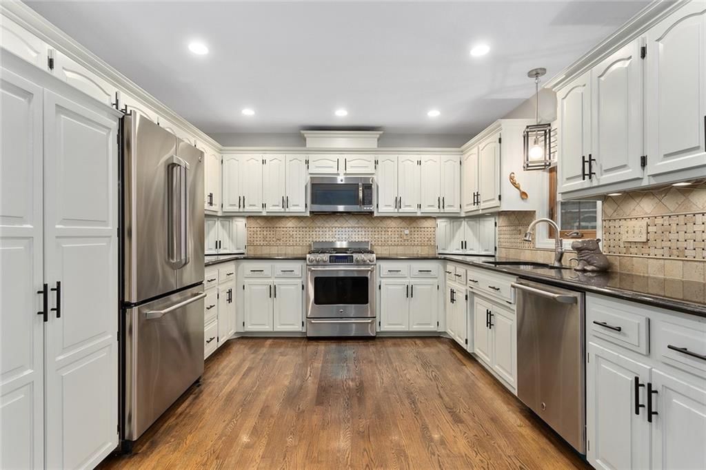 513 NE SAWGRASS Court — photo 23