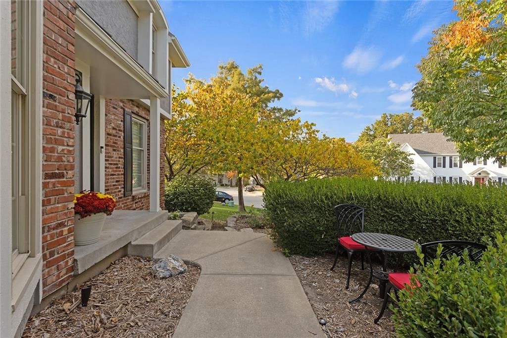 513 NE SAWGRASS Court — photo 48