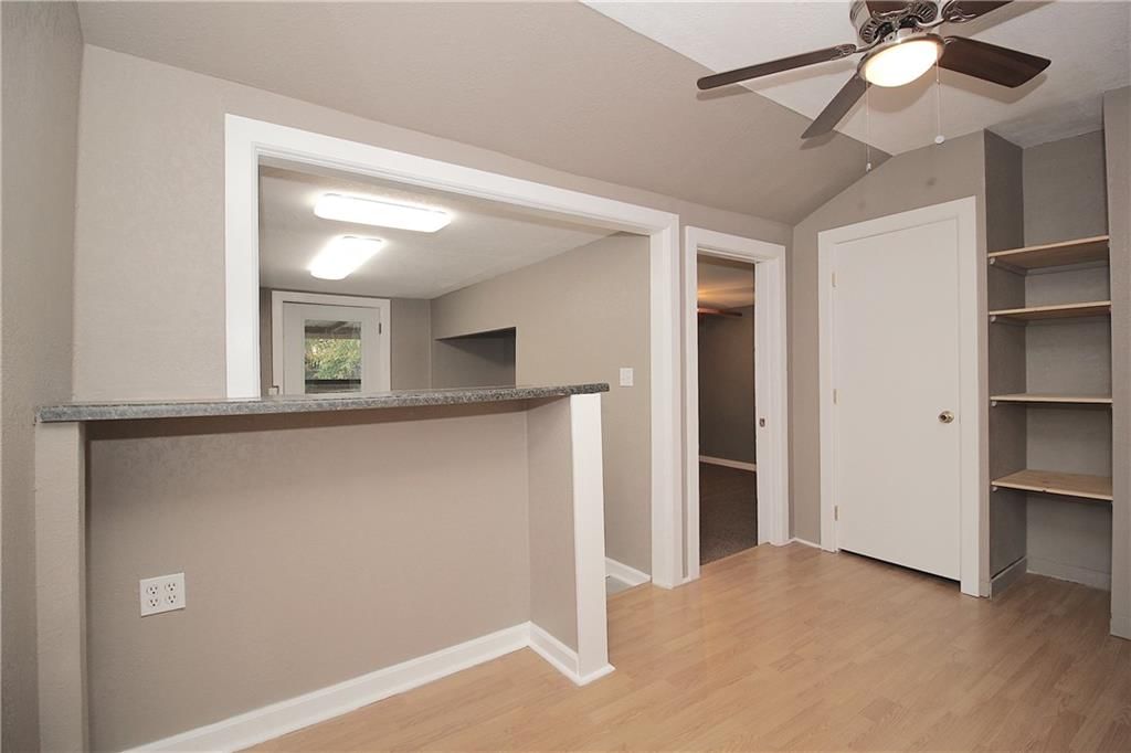 327 E 2nd Avenue — photo 15