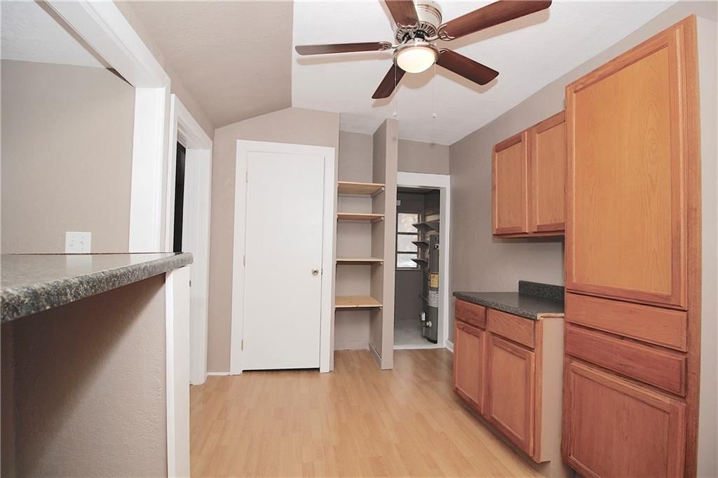 327 E 2nd Avenue — photo 16