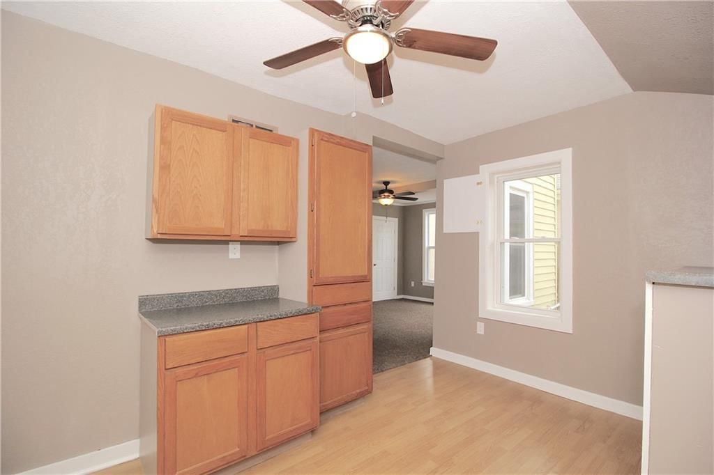 327 E 2nd Avenue — photo 18