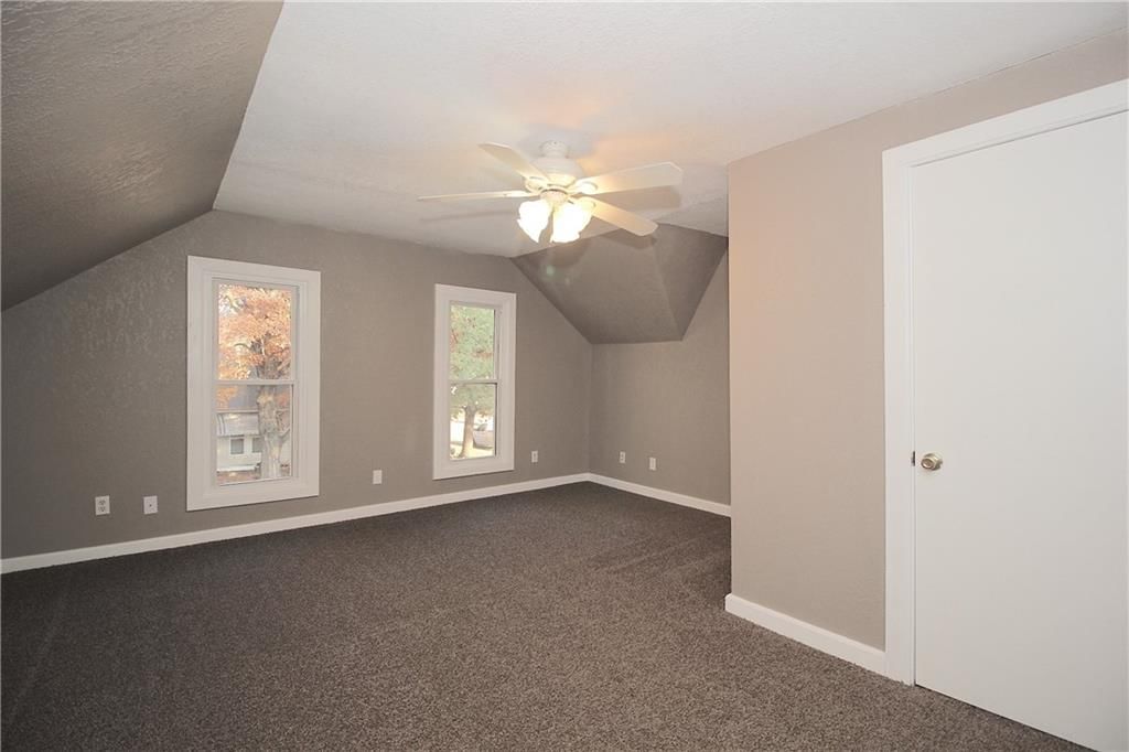 327 E 2nd Avenue — photo 21