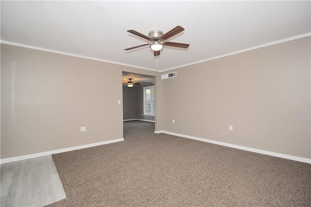327 E 2nd Avenue — photo 9