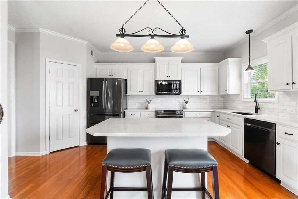 2336 Hawk View Road — photo 8