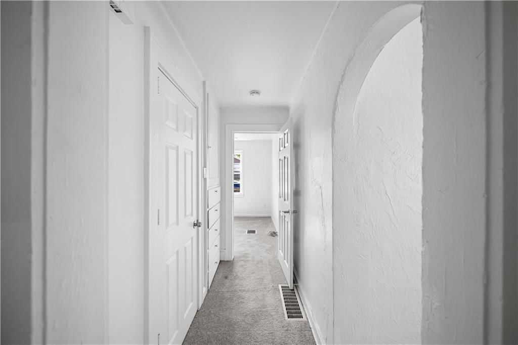 1220 Everett Avenue — photo 17