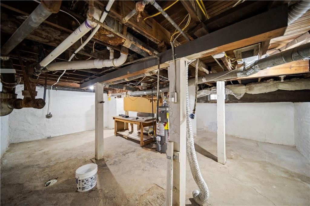 1220 Everett Avenue — photo 28