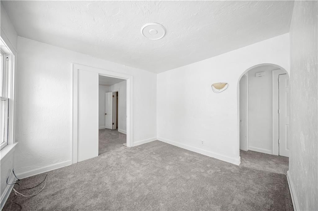 1220 Everett Avenue — photo 10