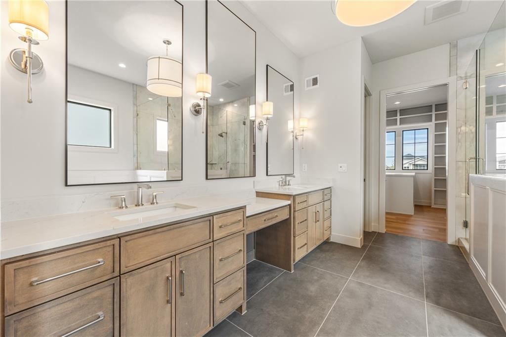 16904 Parkhill Street — photo 60