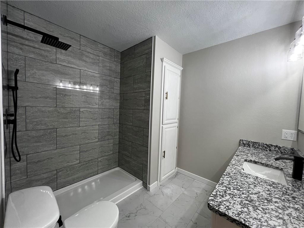 1251 E Amber Drive — photo 11