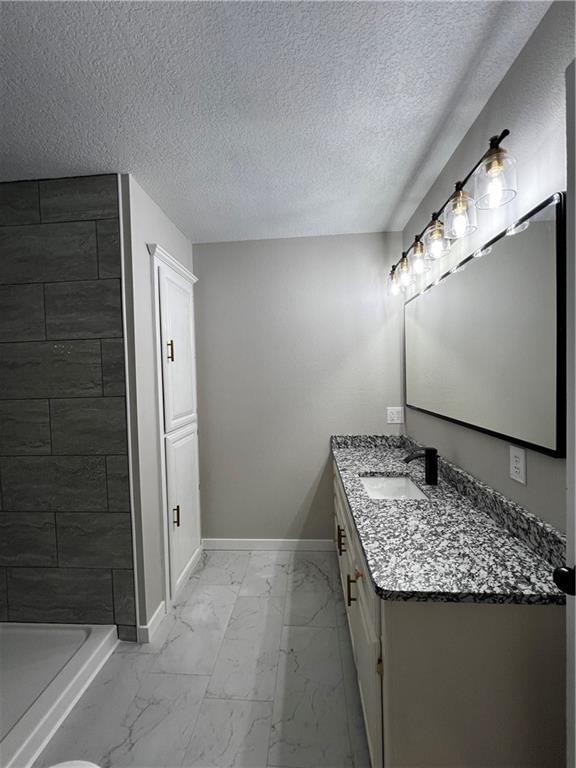 1251 E Amber Drive — photo 12