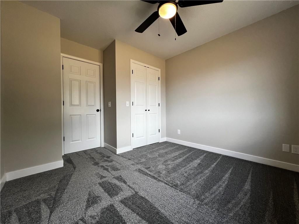 1251 E Amber Drive — photo 15