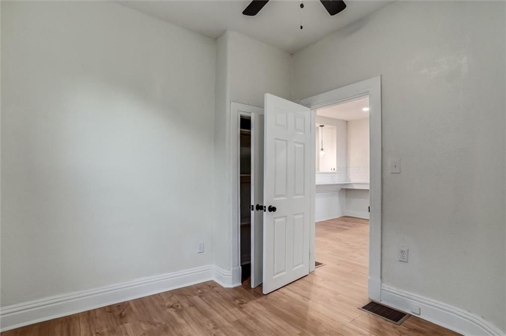 4624 E 6th Street — photo 20