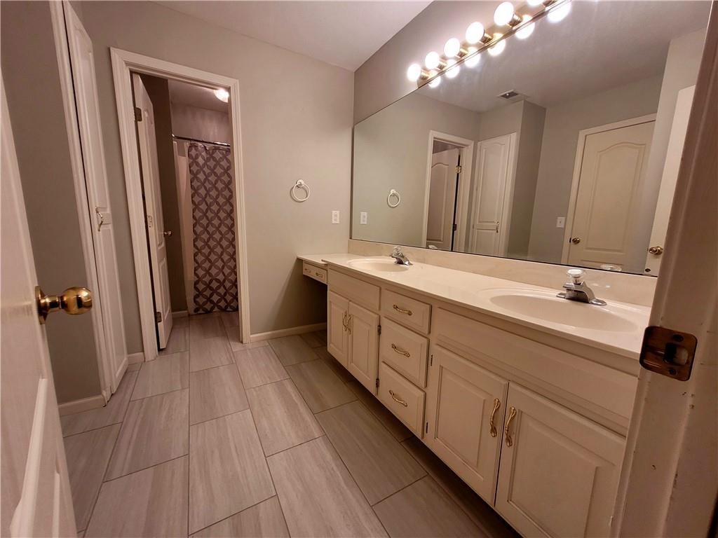 26910 Herring Road — photo 23