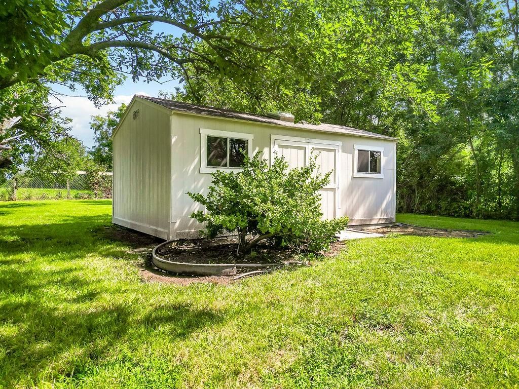 26910 Herring Road — photo 43