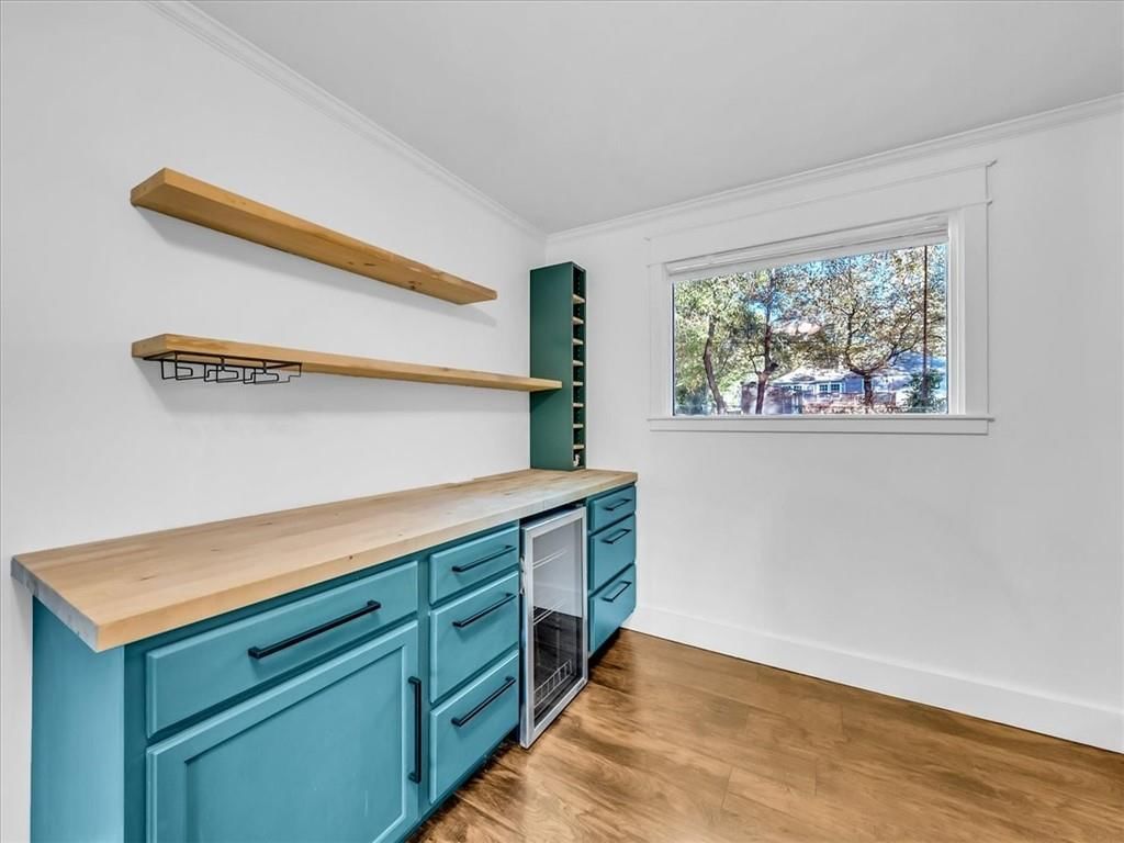 8329 Foster Street — photo 8