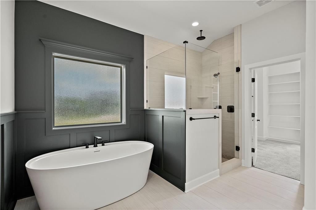 5803 N Lucerne Avenue — photo 17