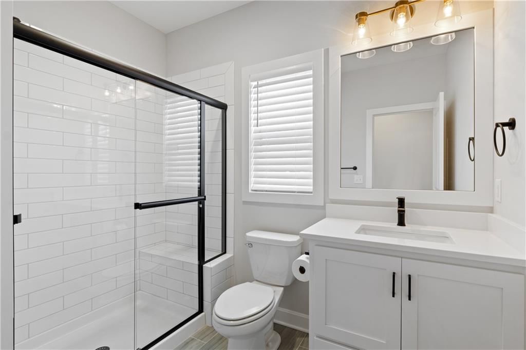 5803 N Lucerne Avenue — photo 20