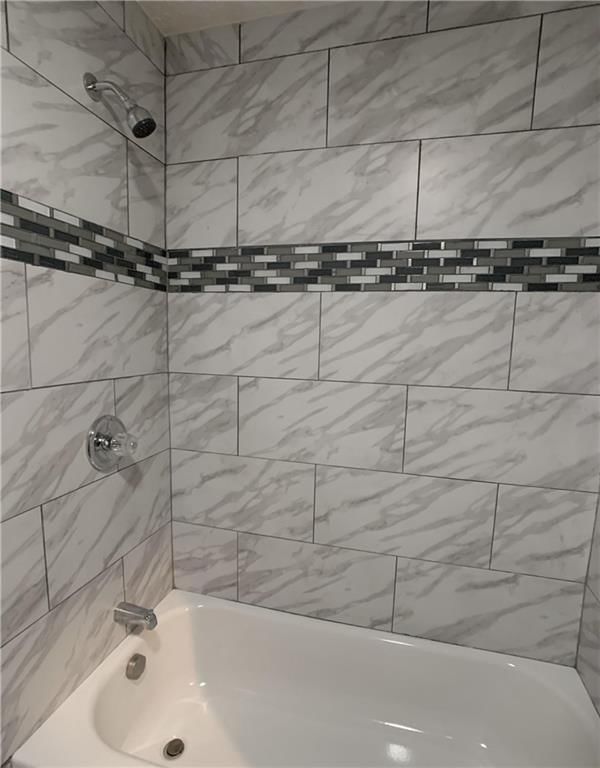 1704 NE Balboa Street — photo 11