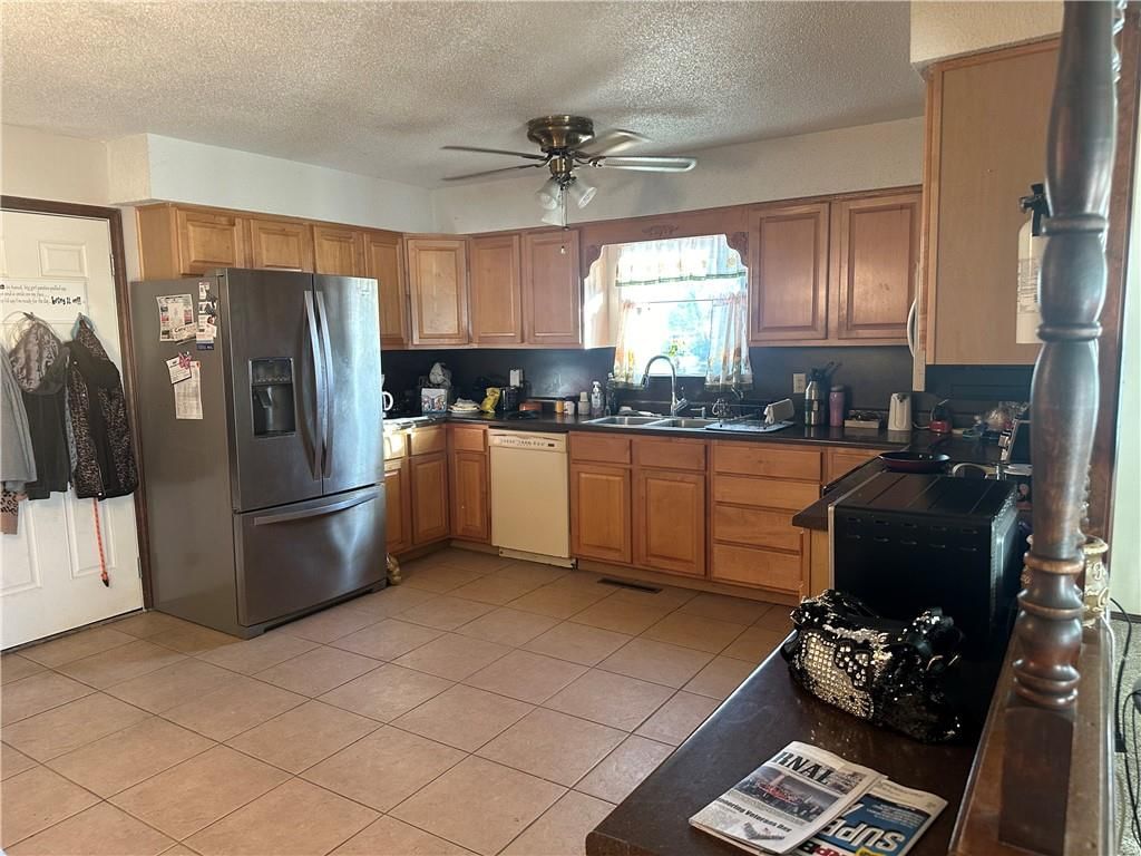 401 N Parkview Ave. Street — photo 12