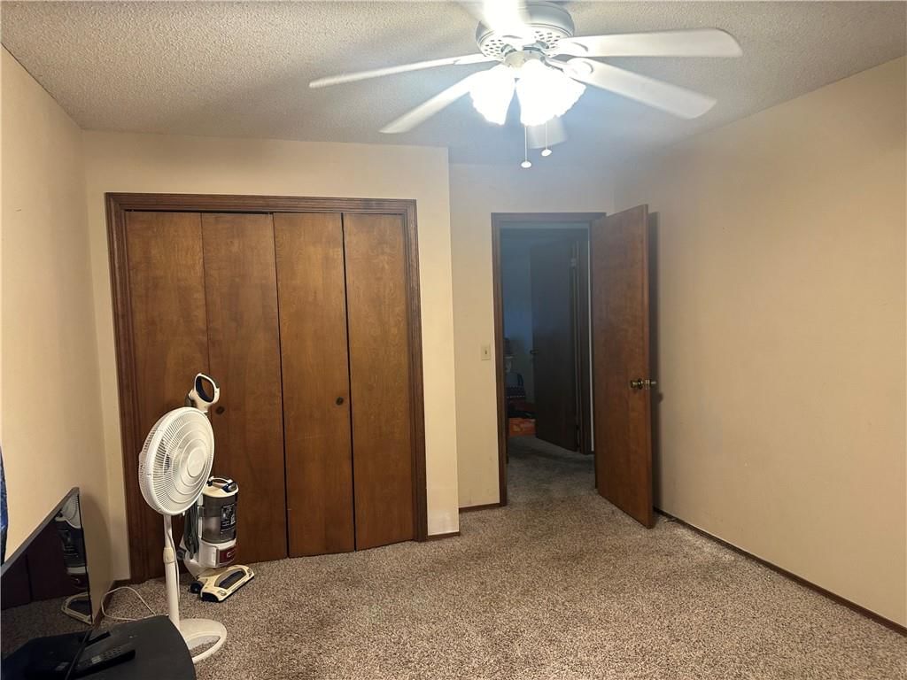 401 N Parkview Ave. Street — photo 28
