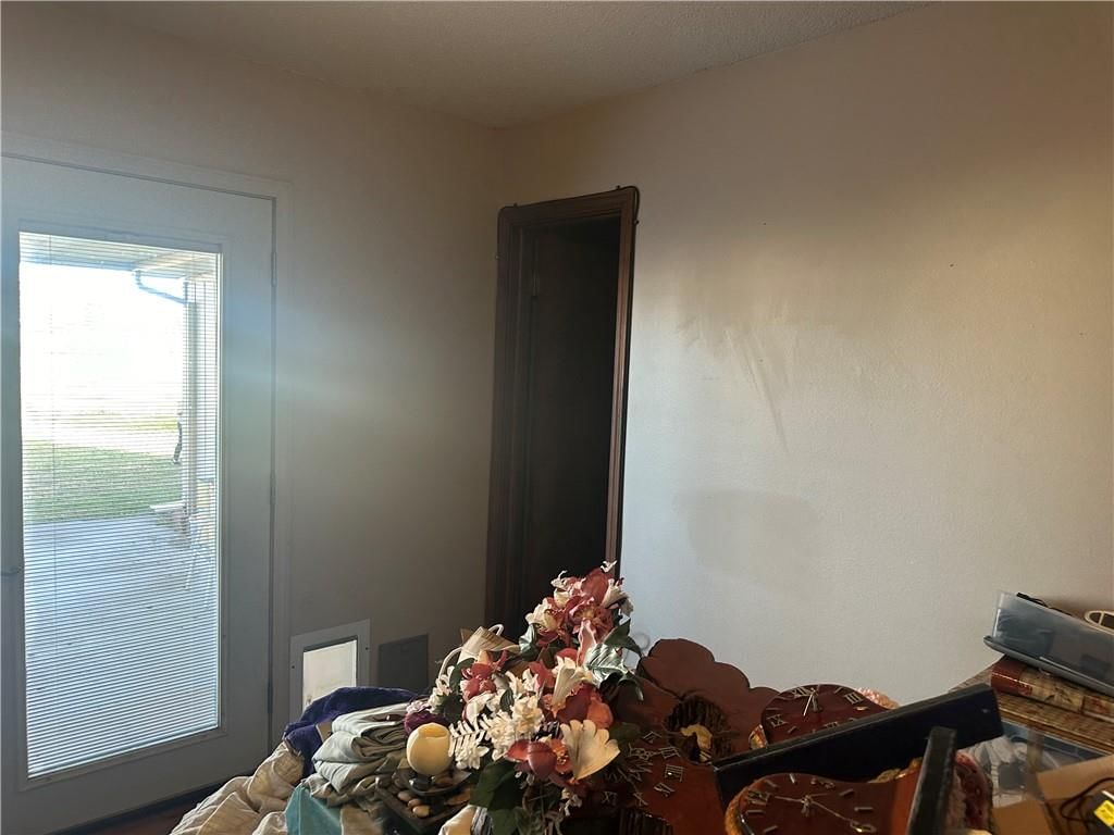 401 N Parkview Ave. Street — photo 29