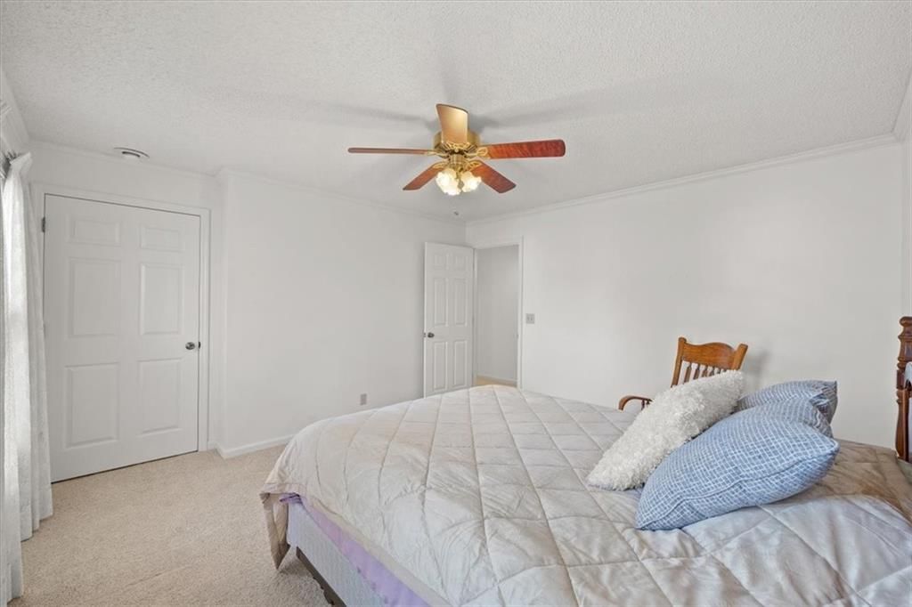 5901 W 152nd Street — photo 27