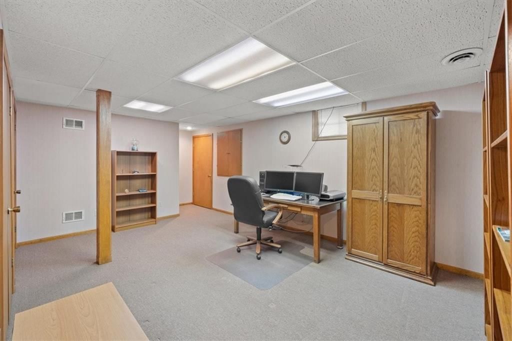 5901 W 152nd Street — photo 36