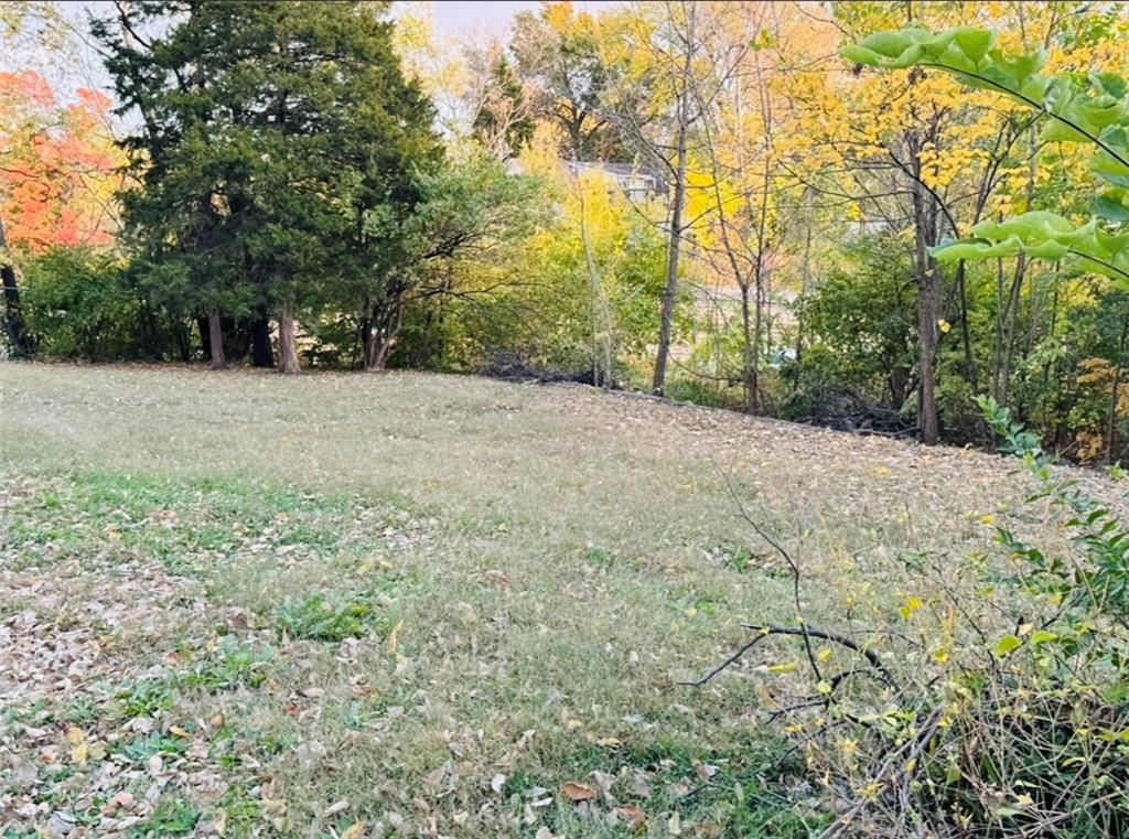 611 S Overton Avenue — photo 14