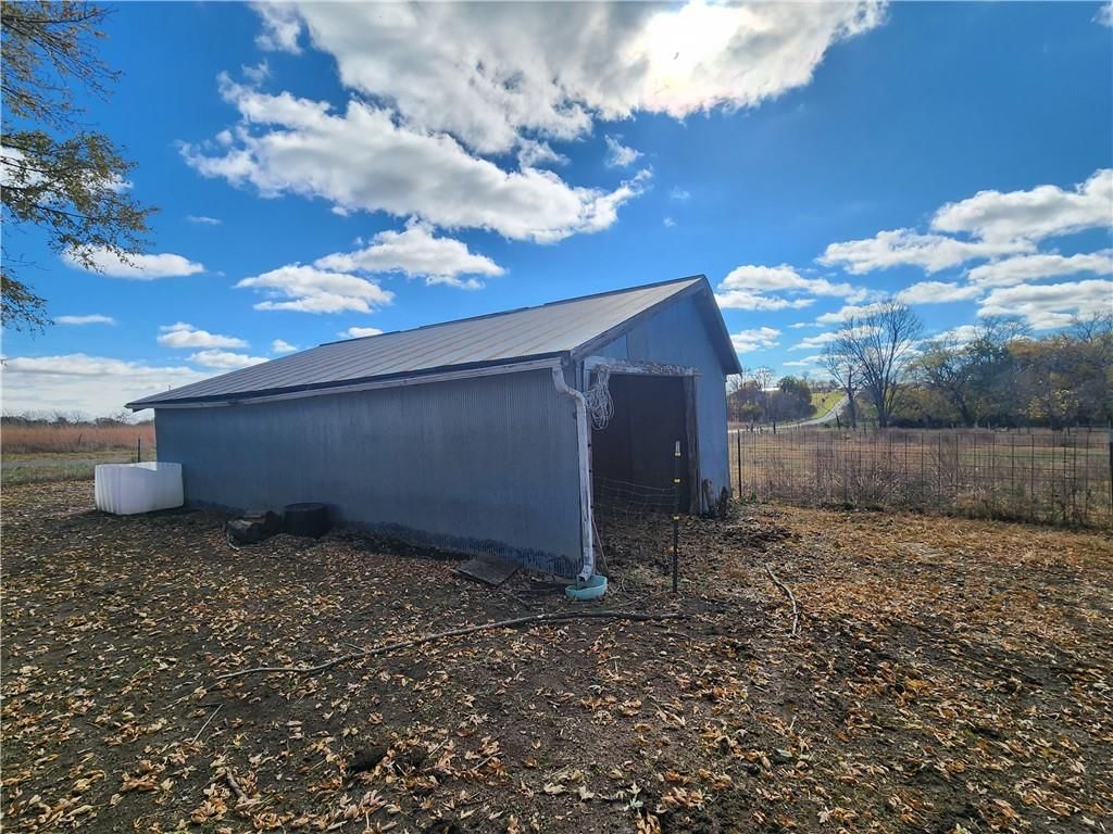 7359 SE B Highway — photo 35