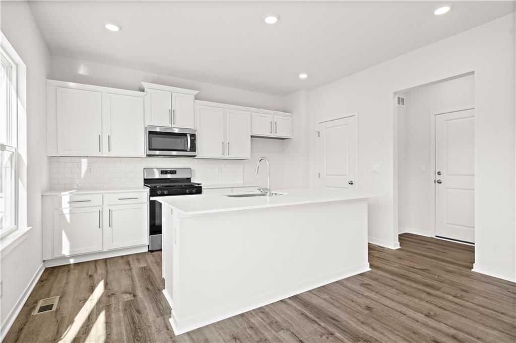 21802 Vinci Circle — photo 17