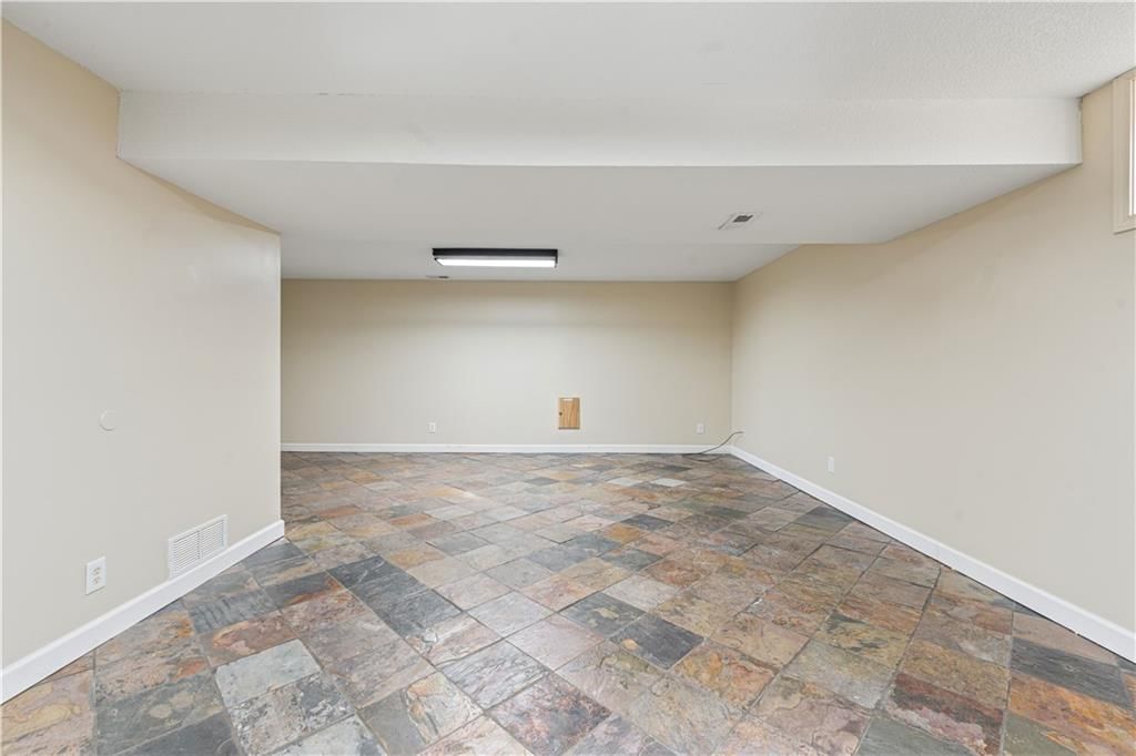 305 SW 24th Street — photo 16