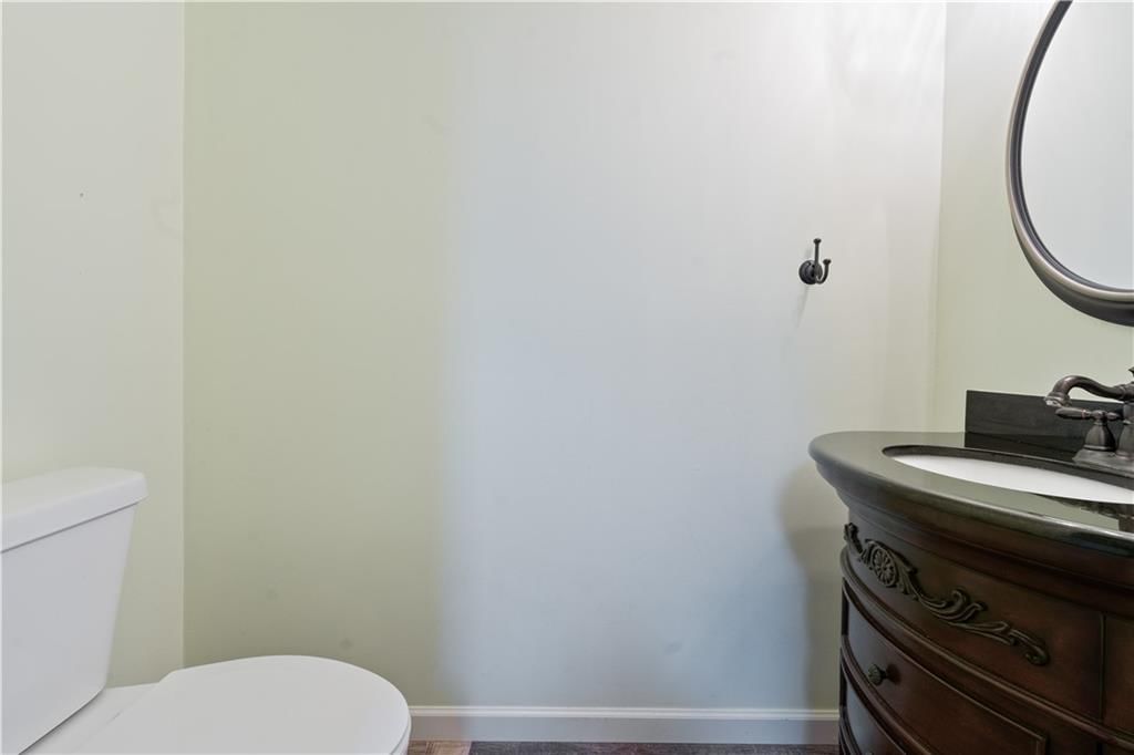 305 SW 24th Street — photo 18