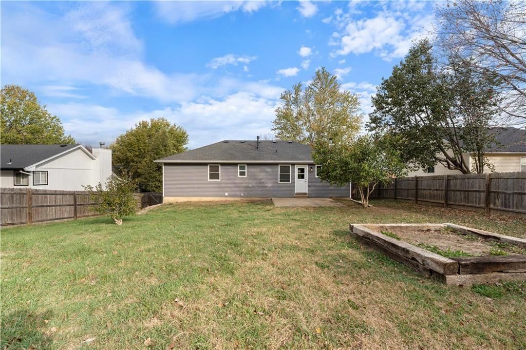 305 SW 24th Street — photo 19