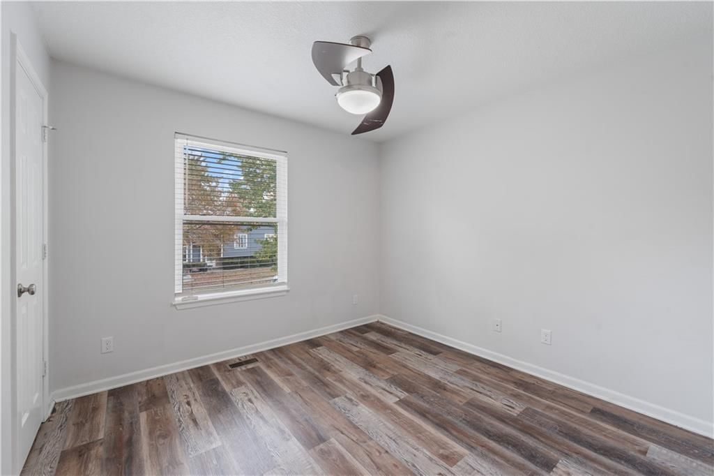 305 SW 24th Street — photo 7