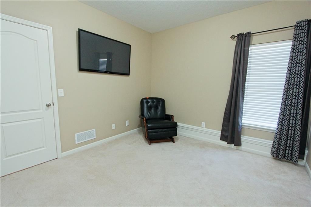 800 SW Shorthorn Drive — photo 23