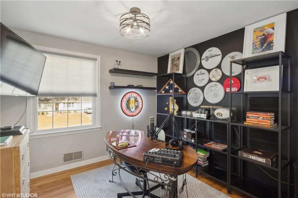 8801 W 88th Street — photo 18