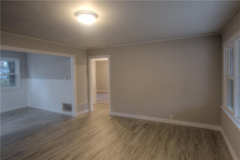820 W Oak Street — photo 3