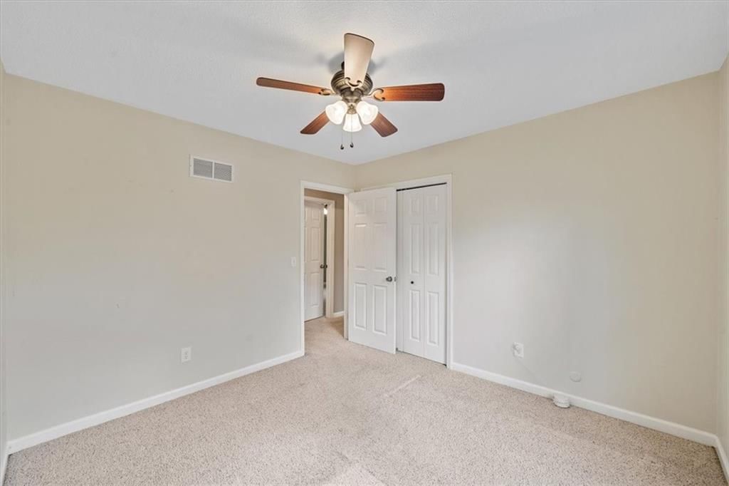 7732 N Broadway Street — photo 14