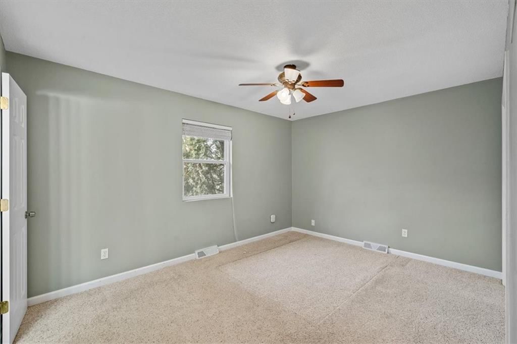 7732 N Broadway Street — photo 15